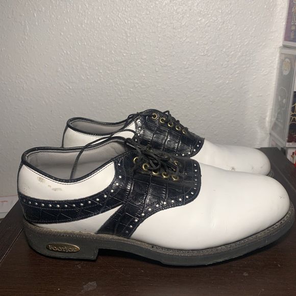 Footjoy Classics White Mens Golf Shoes Sz 8.5AAA
